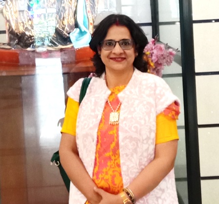 Dr. Pia Ghoshal 